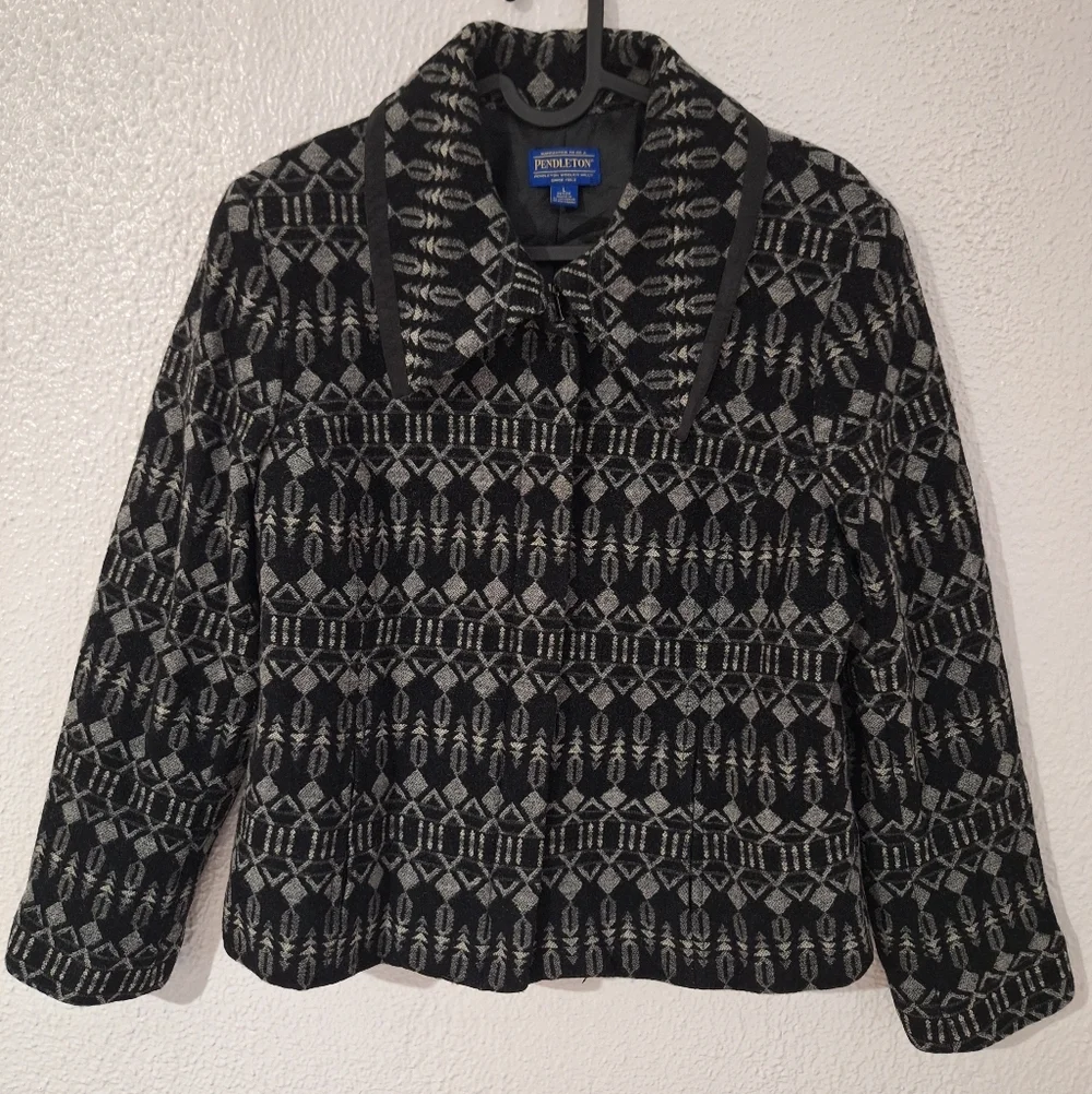 PENDLETON  VIRGIN WOOL Black and Gray Patterned Blazer